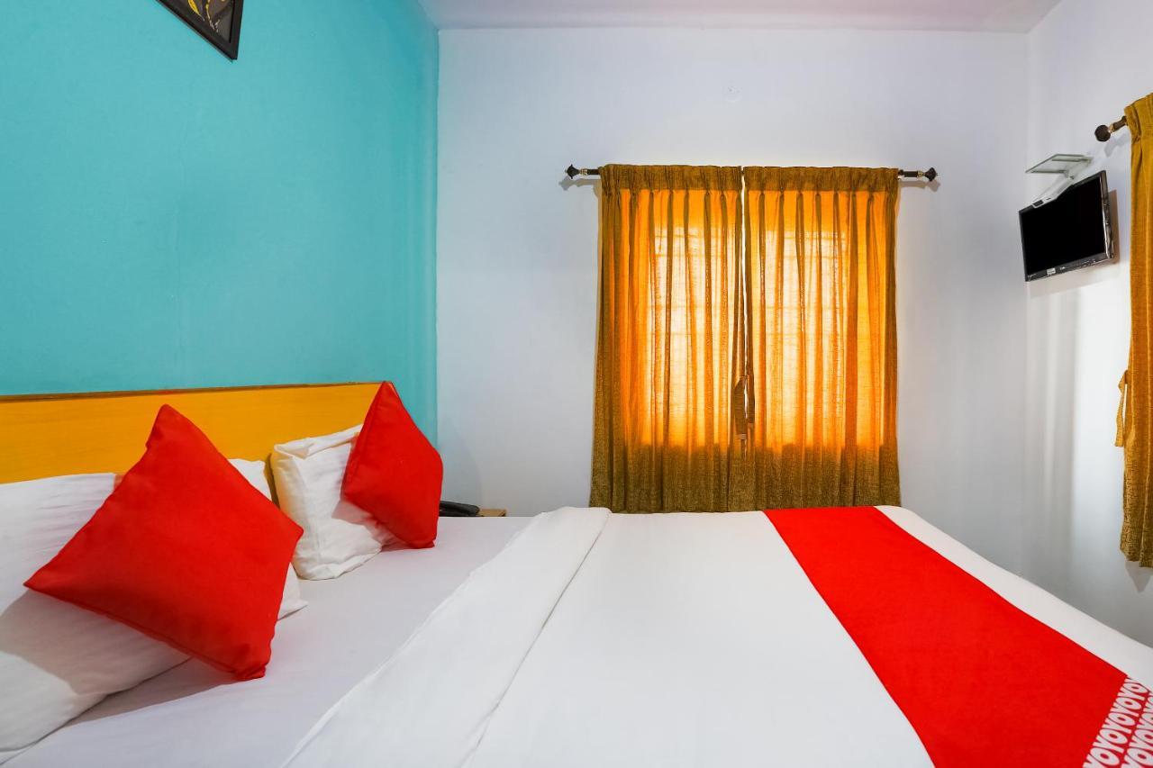 Oyo 27895 Memo Rooms Уті Екстер'єр фото