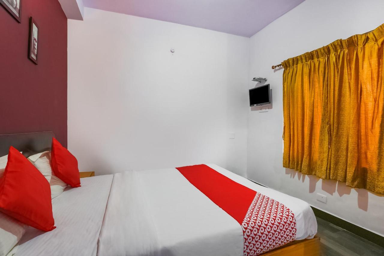 Oyo 27895 Memo Rooms Уті Екстер'єр фото